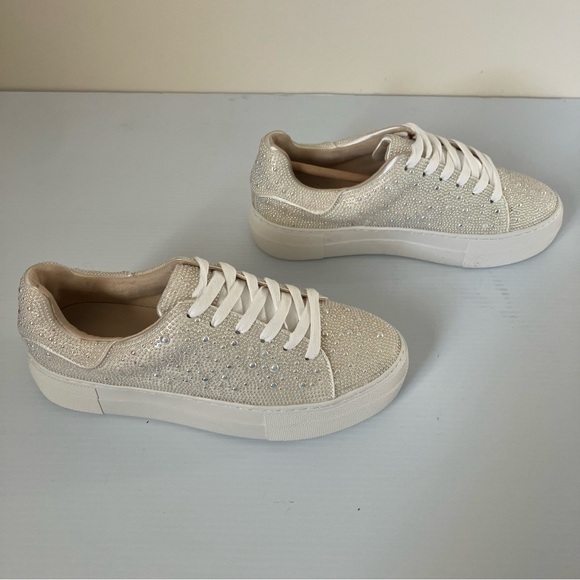 Betsey Johnson Suton Highwall Pearl Bling Platform Sneaker size 6 - Picture 4 of 12
